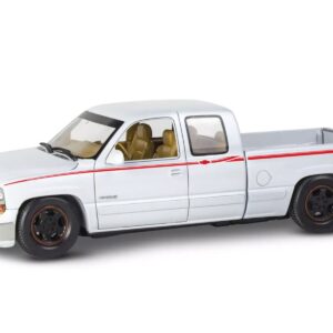 Level 4 Model Kit 1999 Chevrolet Silverado Street Pickup Truck 1/25 Scale Model by Revell