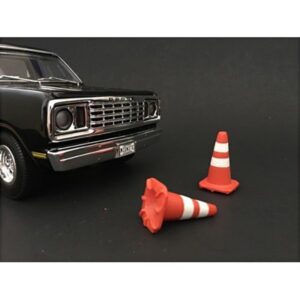 Traffic Cones Set of 4 Accessory For 1:24 Models by American Diorama