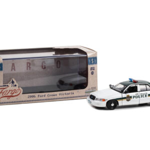 2006 Ford Crown Victoria Police Interceptor White with Green Top “Duluth Minnesota Police” “Fargo” (2014-2020 TV Series) “Hollywood” Series 1/43 Diecast Model Car by Greenlight