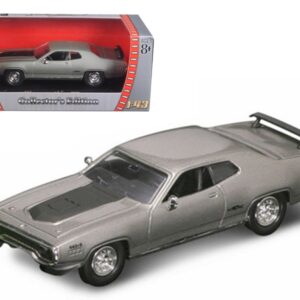 1971 Plymouth GTX 440 6 Pack Silver 1/43 Diecast Model Car by Road Signature