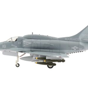 Douglas A-4F Skyhawk Attack Aircraft VMA-142 “Flying Gators” (1984) “Air Power Series” 1/72 Diecast Model by Hobby Master