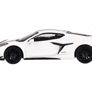 2023 Chevrolet Corvette Z06 Arctic White with Black Stripes Limited Edition to 2640 pieces Worldwide 1/64 Diecast Model Car by True Scale Miniatures