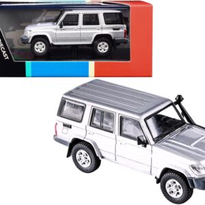 Toyota Land Cruiser 76 Silver Pearl 1/64 Diecast Model Car by Paragon