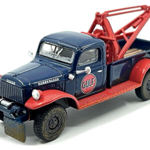 1950 Dodge Power Wagon Tow Truck Dark Blue (Weathered) “Gulf Oil” with Mechanic Figure Limited Edition to 3600 pieces Worldwide 1/64 Diecast Model Car by Greenlight