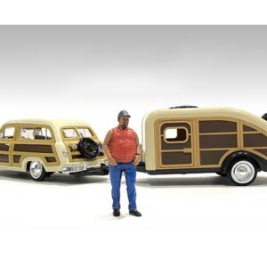 “Campers” Figure 1 for 1/24 Scale Models by American Diorama