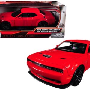 2018 Dodge Challenger SRT Hellcat Widebody Red 1/24 Diecast Model Car by Motormax