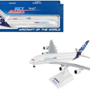 Airbus A380-800 Commercial Aircraft “Airbus” (F-WWDD) White with Dark Blue Tail (Snap-Fit) 1/200 Plastic Model by Skymarks